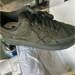 Nike Air Force 1 (Green/Olive)