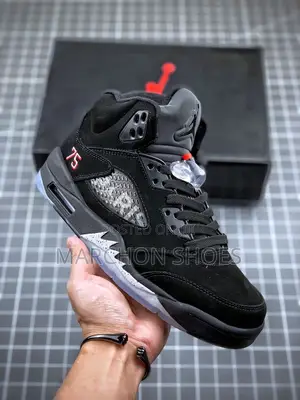 Photo - Air Jordan 5 Retro X Paris