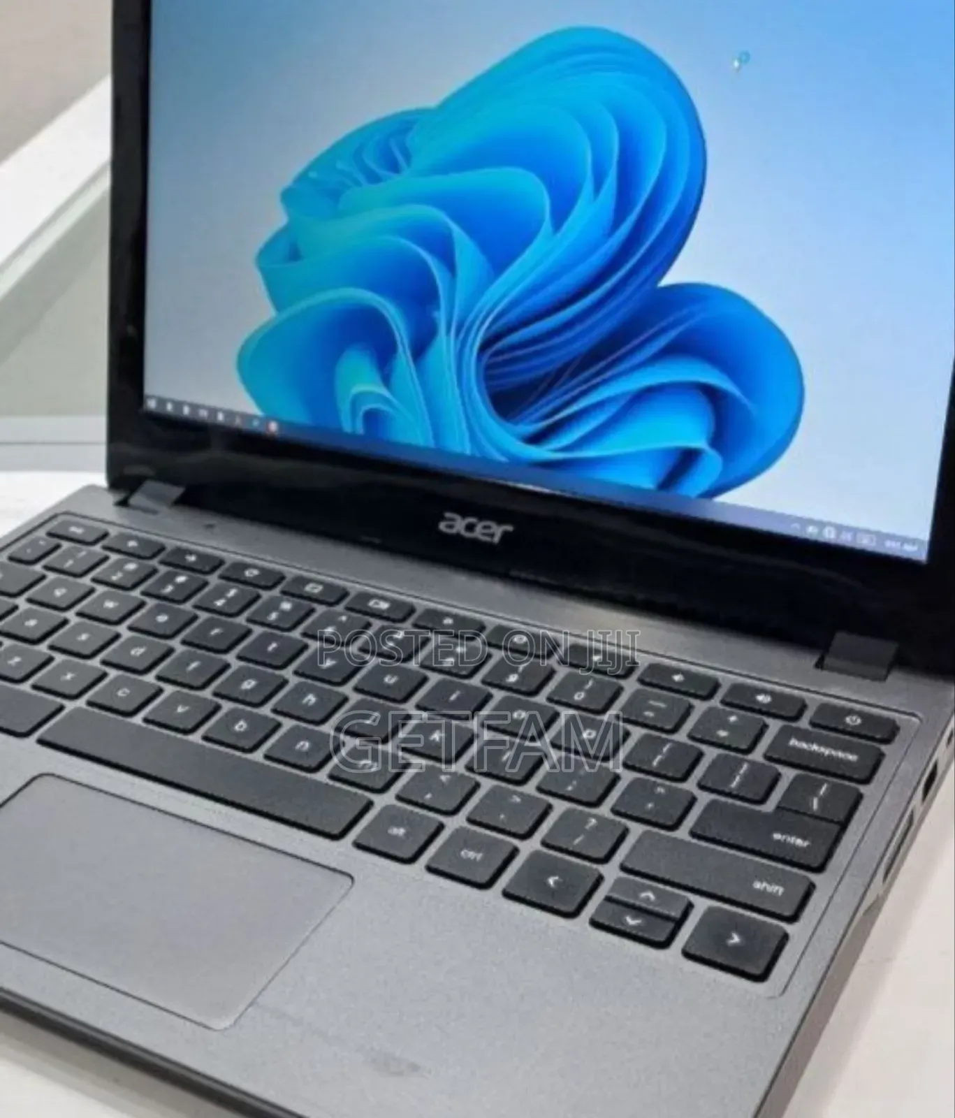 New Laptop Acer Aspire 10E Switch SW3 013 4GB Intel Atom SSD 128GB