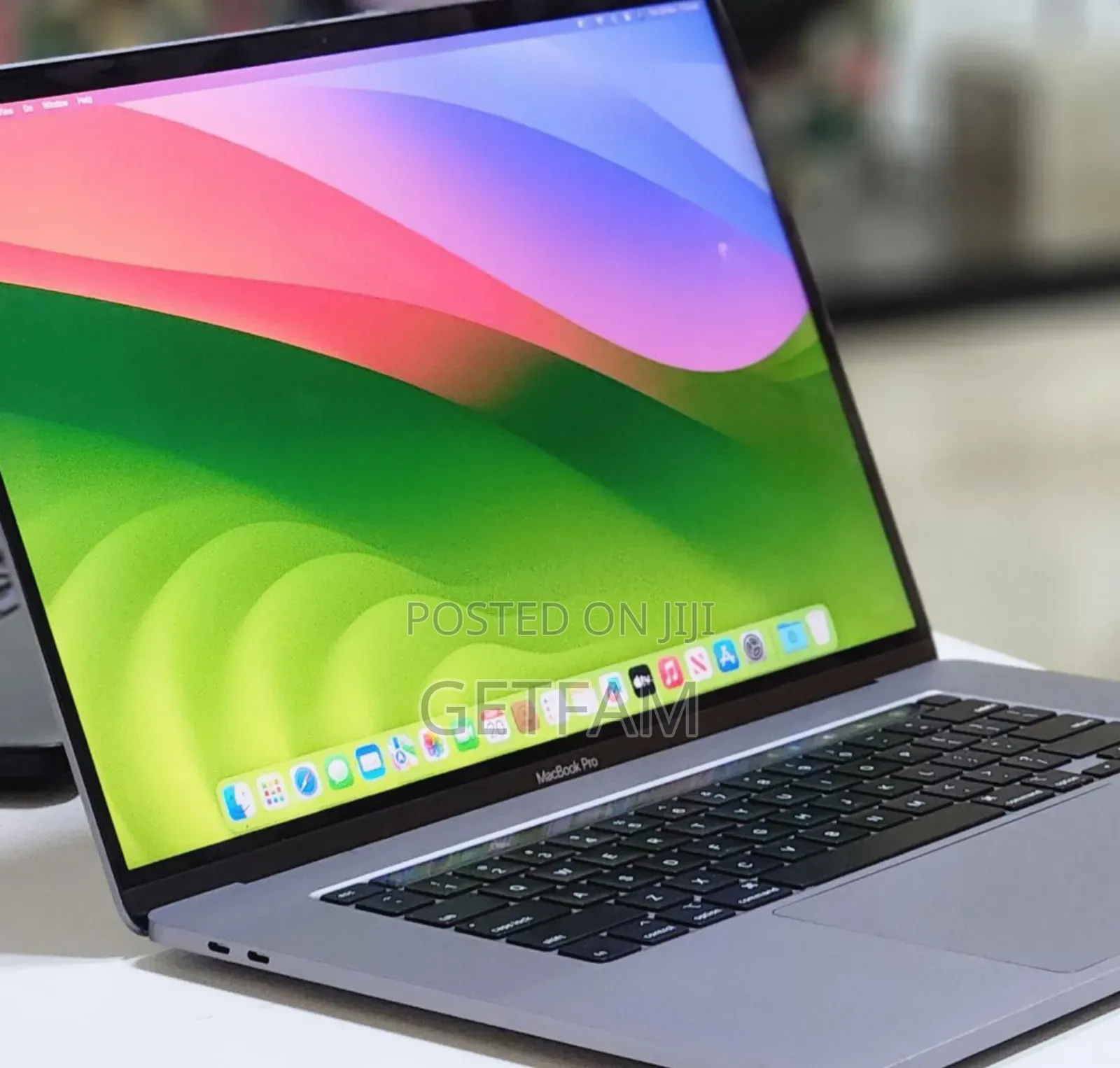 New Laptop Apple MacBook Pro 2019 32GB Intel Core I9 SSD 1T