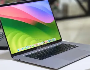 New Laptop Apple MacBook Pro 2019 32GB Intel Core I9 SSD 1T