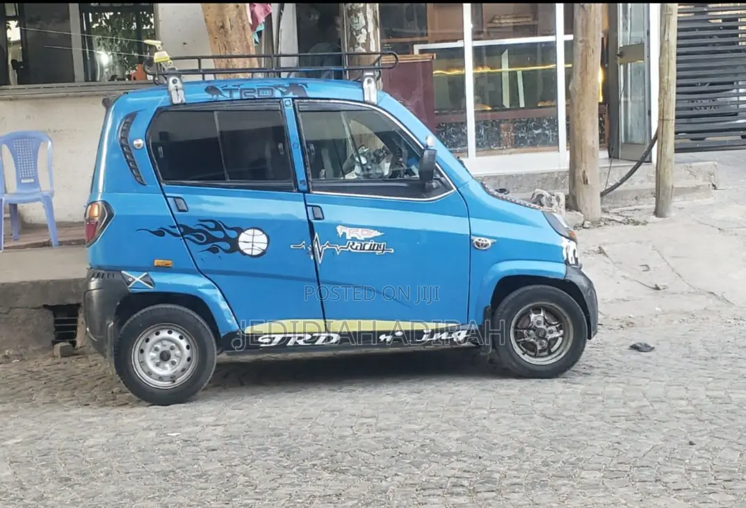 Bajaj Qute 2019 Blue