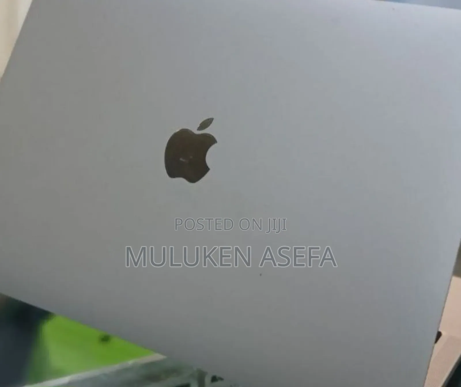 New Laptop Apple MacBook Pro 2022 M2 8GB Intel Core M2 SSD 256GB