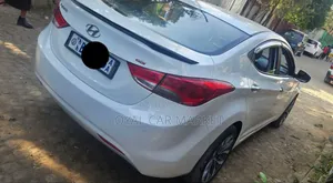 Hyundai Avante 2013 White