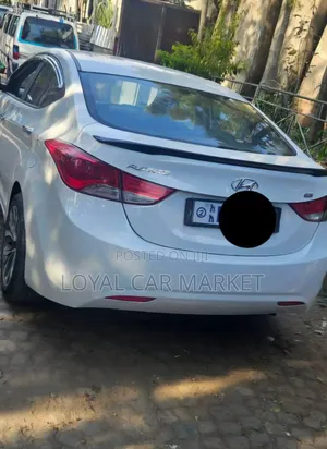 Hyundai Avante 2013 White