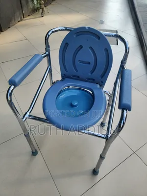 Photo - Commode Chair軍隊toilet Chair狂奔brand New Commode Chair腕了commode Chair