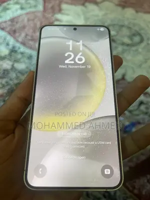 Photo - New Samsung Galaxy S24 256 GB Yellow