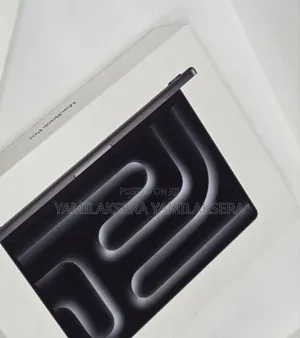 New Laptop Apple MacBook Pro 2024 M4 14-Inch 16GB Apple M4 SSD 512GB