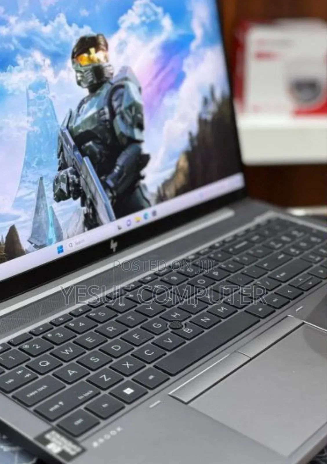 New Laptop HP ZBook Firefly G8 16GB Intel Core I7 SSD 512GB