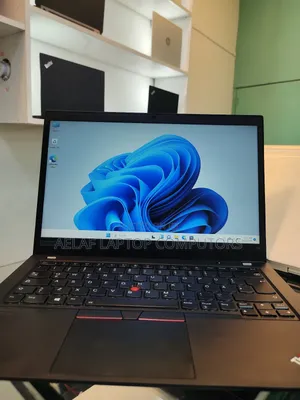 Photo - New Laptop Lenovo ThinkPad T14 16GB Intel Core I7 SSD 512GB