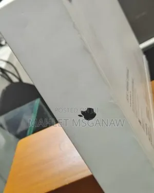 New Laptop Apple MacBook Pro 16GB SSD 512GB