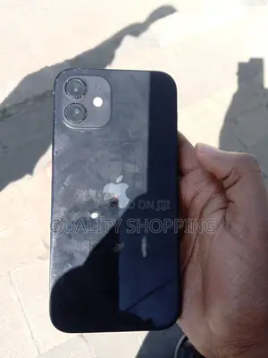 Photo - Apple iPhone 12 64 GB Black