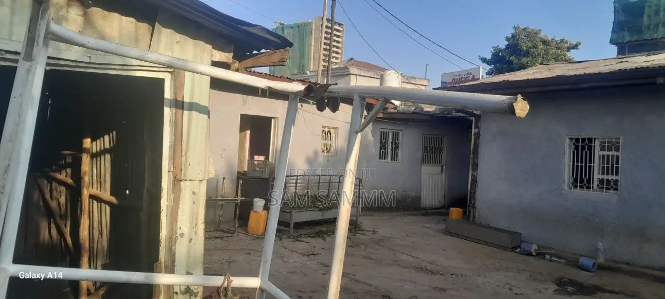 Furnished 4bdrm House in Bole for sale