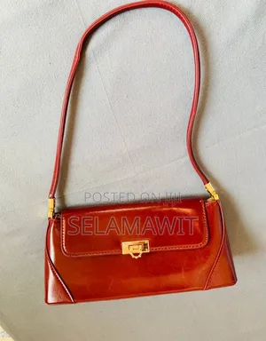Photo - Burgundy Bag