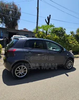 Toyota Yaris 1.0 VVT-i 2007 Gray