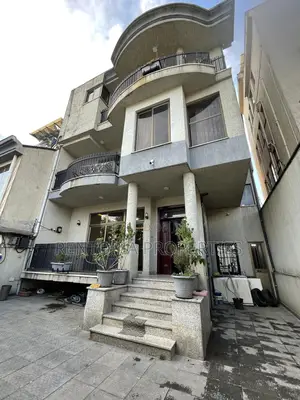 7bdrm House in Bole for rent