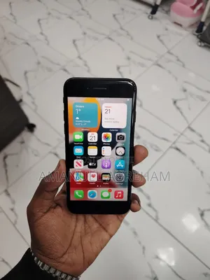 Photo - New Apple iPhone 7 32 GB Black