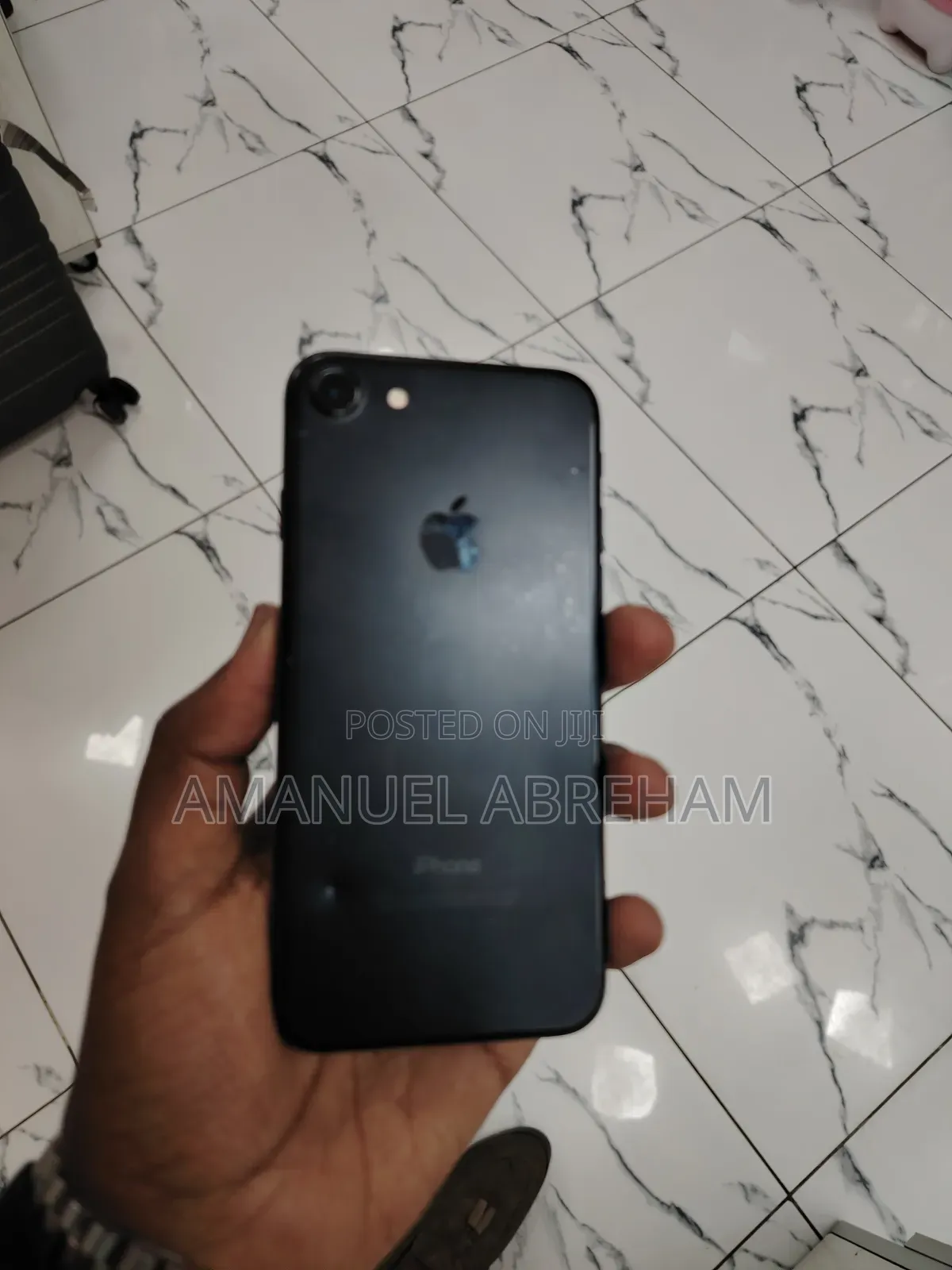 New Apple iPhone 7 32 GB Black