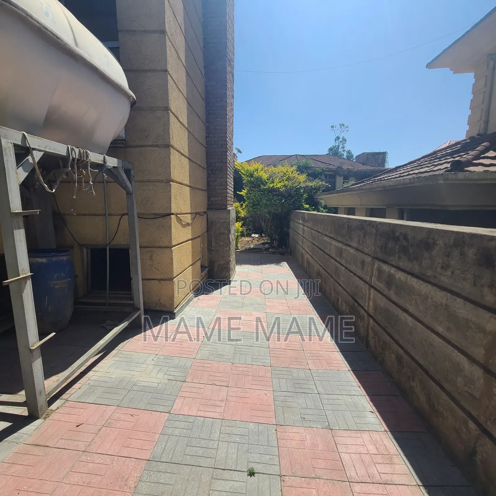 3bdrm House in Addis Abeba, Bole for rent