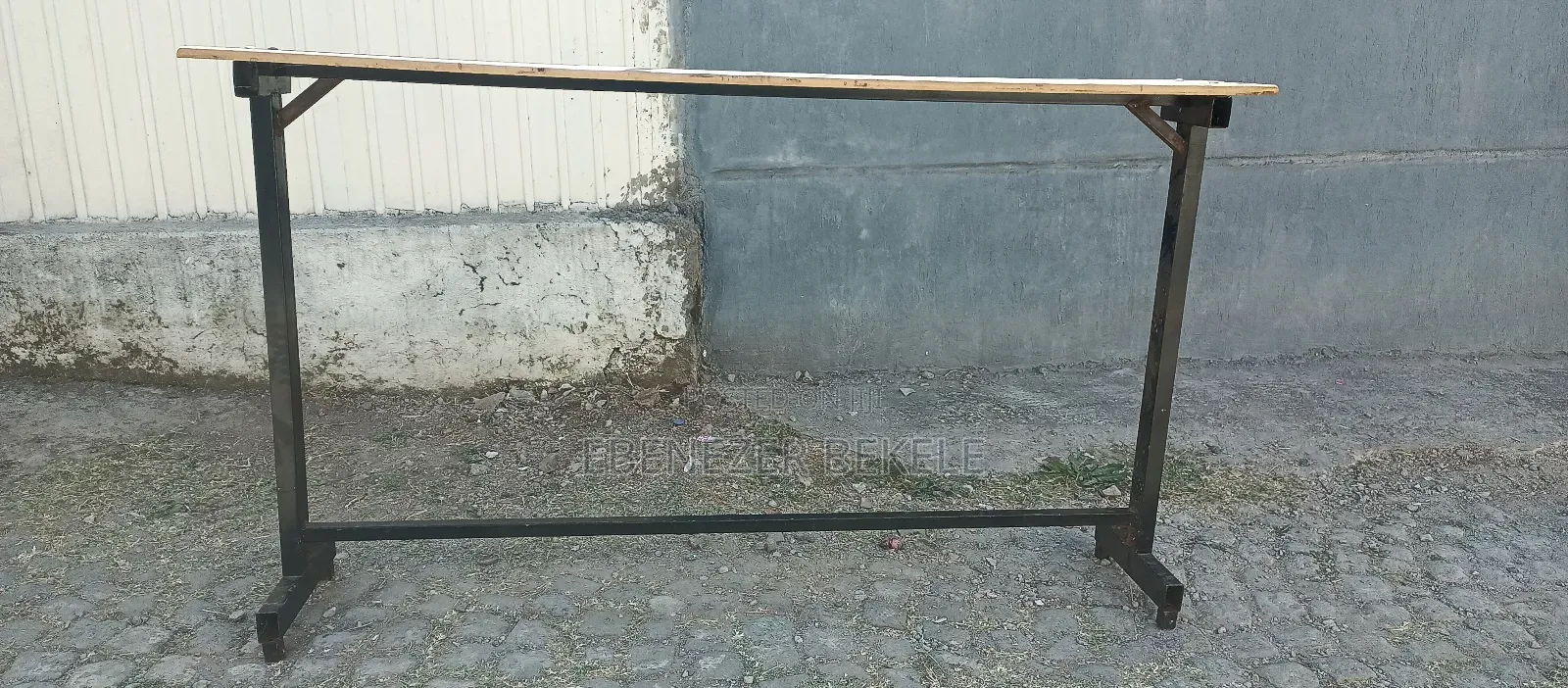 High Table Standing Tea Table