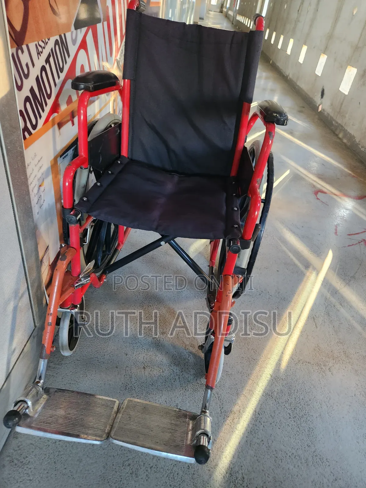 Foldable Wheelchair奔馳wheelchair奢侈wheelchair建設wheelchair傳播wheelchair
