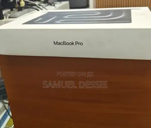 New Laptop Apple Macbook Pro 2025 M5 14-Inch 16GB SSD 512GB