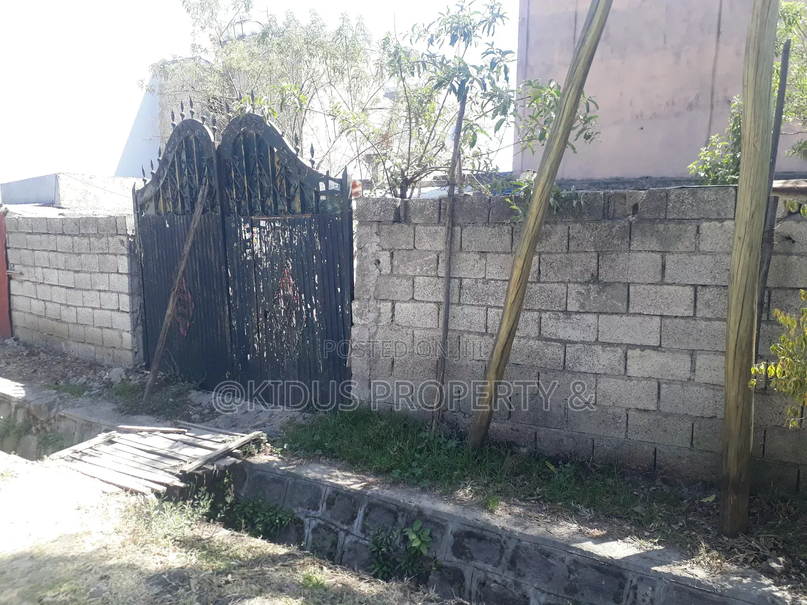 Mini Flat in Jemo Mall, Nifas Silk-Lafto for sale