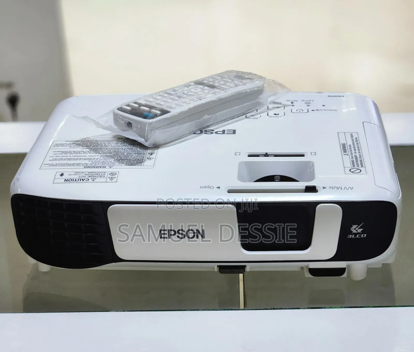 Brand New Epson Projector S41