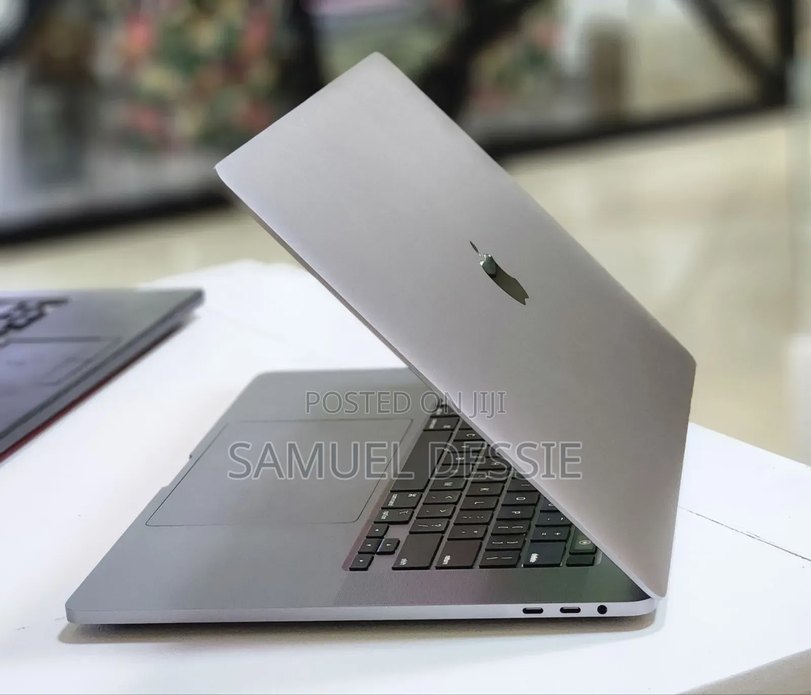 New Laptop Apple MacBook Pro 2019 32GB Intel Core I9 SSD 1T