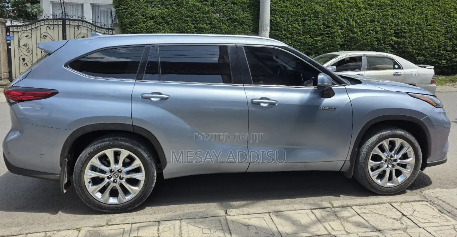 Toyota Highlander 2023 Blue