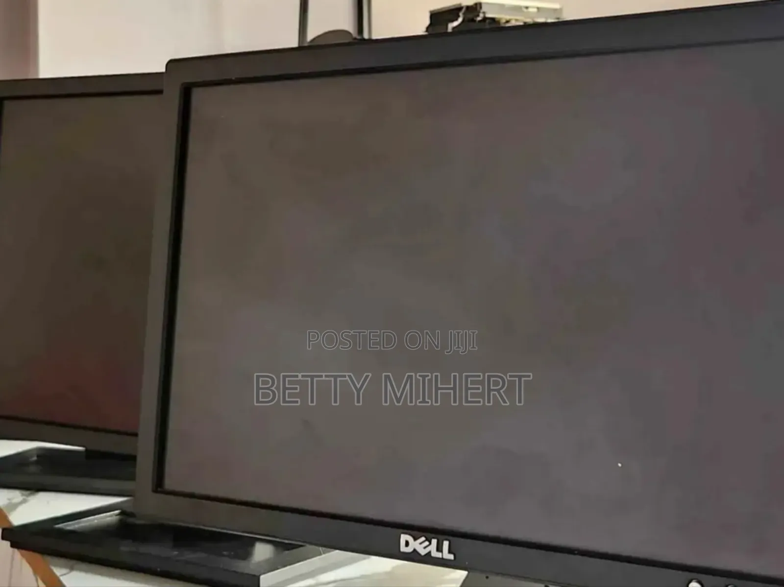 New Desktop Computer Dell OptiPlex 3070 8GB Intel Core I5 HDD 1T