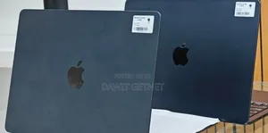 New Laptop Apple MacBook Air 2025 M4 13-Inch 16GB Apple M4 SSD 256GB