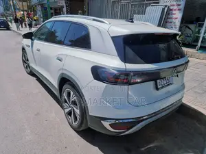 Volkswagen ID.6 Crozz 85 kWh AWD 2022 White