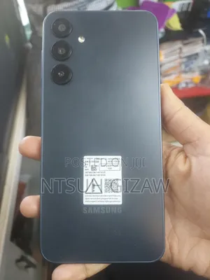 Photo - New Samsung Galaxy A16 128 GB Black