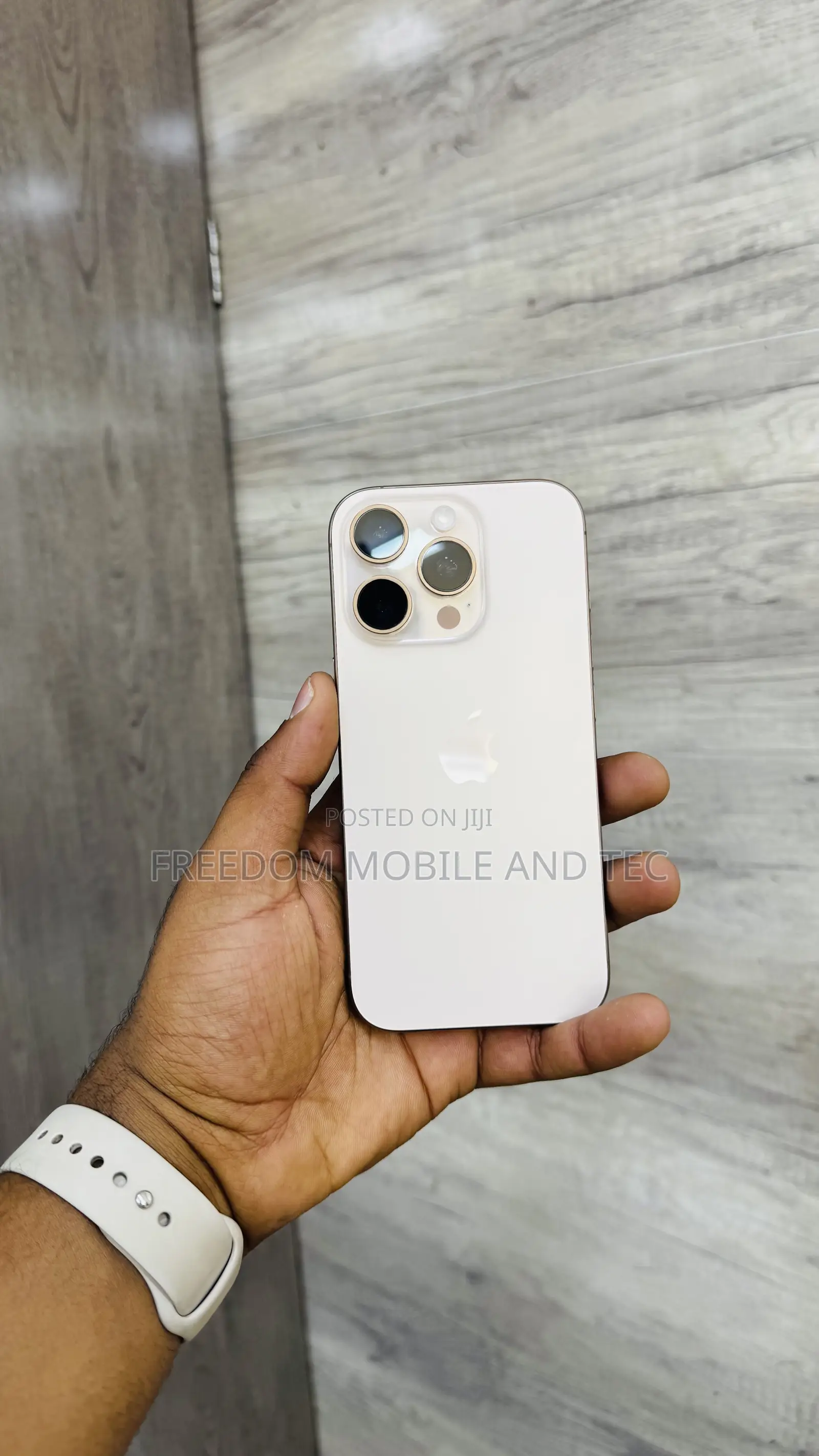 New Apple iPhone 16 Pro 256 GB