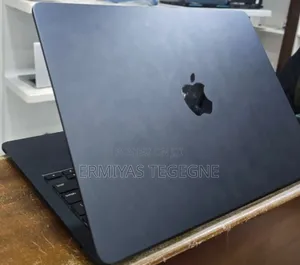 New Laptop Apple MacBook Pro 2019 8GB Intel Core I7 SSD 256GB
