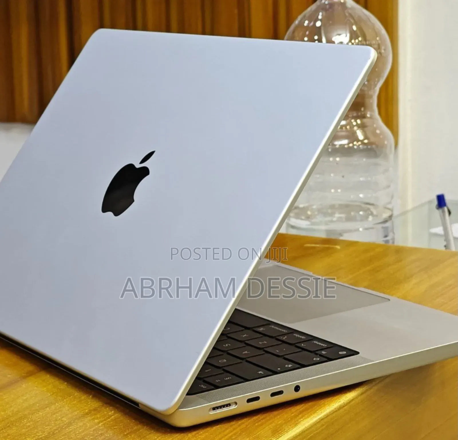 New Laptop Apple MacBook Pro 2021 M1 32GB Apple M1 Pro SSD 1T