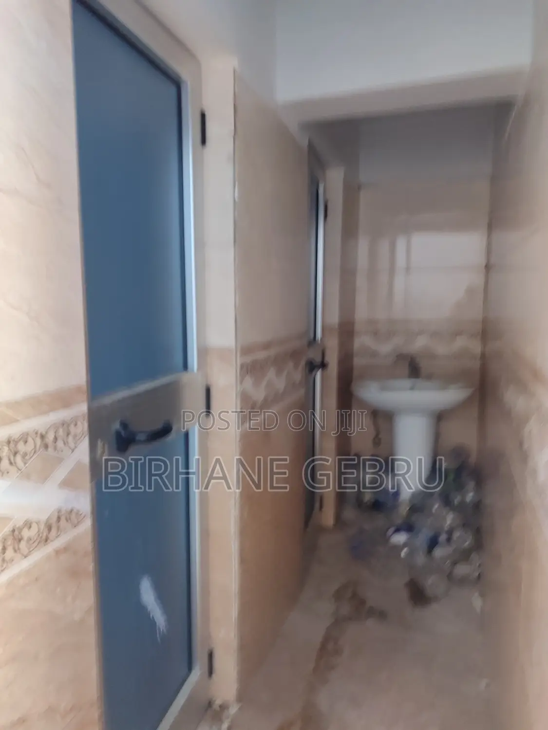 Suoer Market for Rent