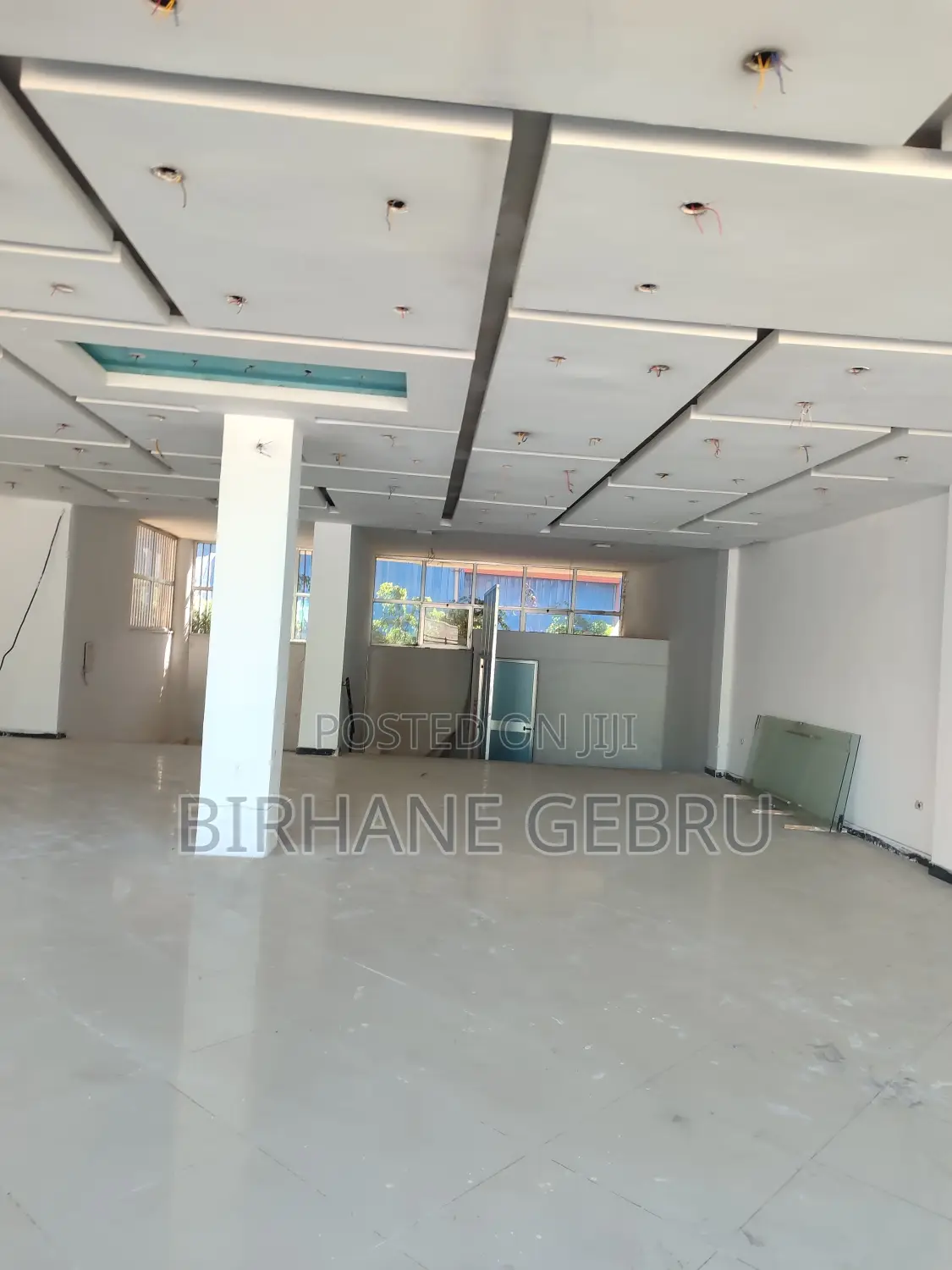 Suoer Market for Rent