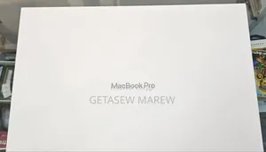 Photo - New Laptop Apple MacBook 16GB Apple M4 SSD 512GB