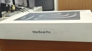 New Laptop Apple Macbook Pro 2025 M5 14-Inch 16GB SSD 512GB