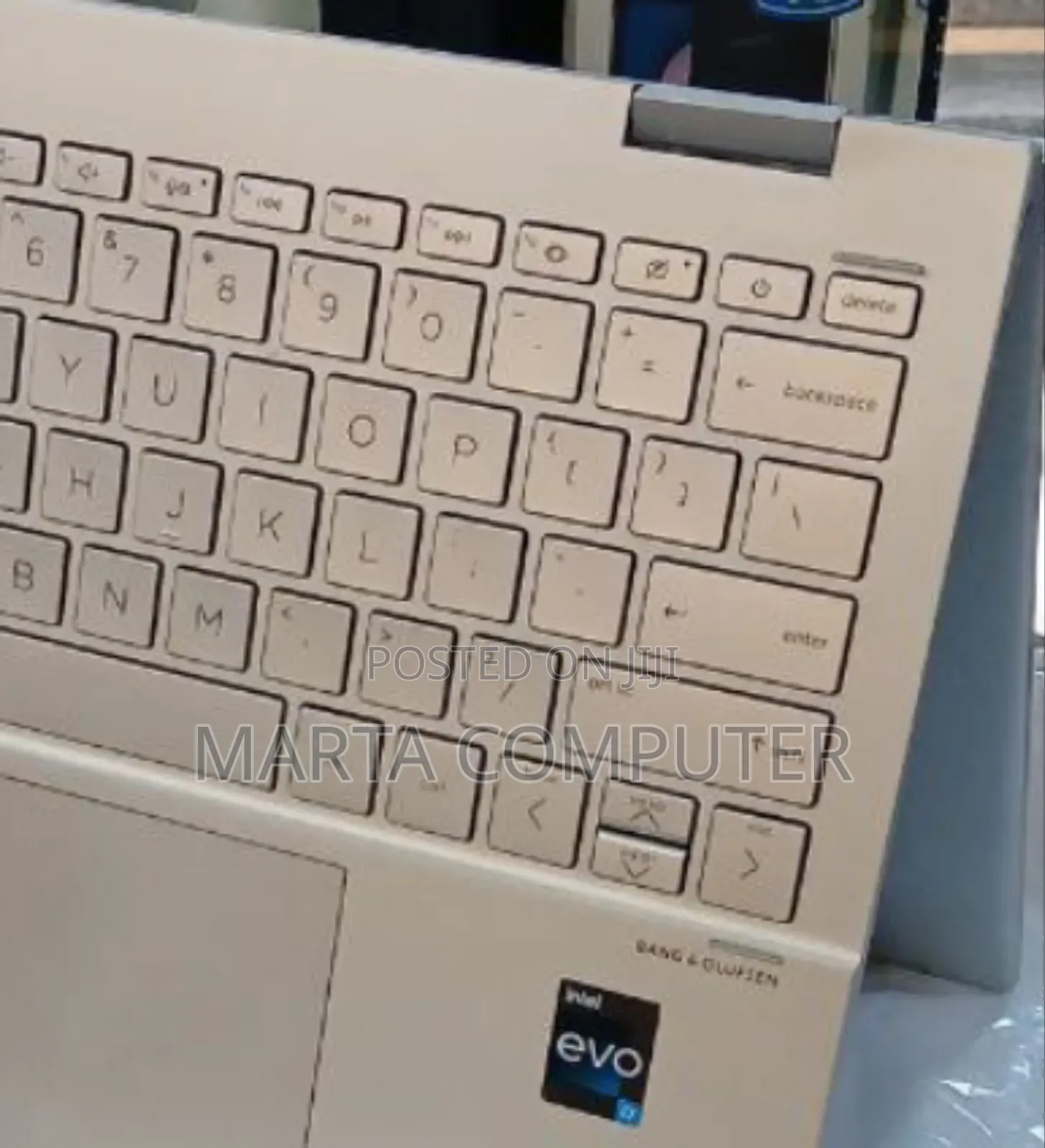 New Laptop HP Envy X360 8GB Intel Core I7 SSD 512GB