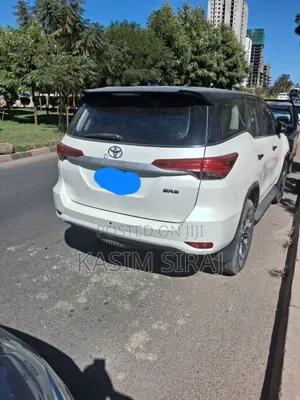 Toyota Fortuner 2.7 AWD 2020 White