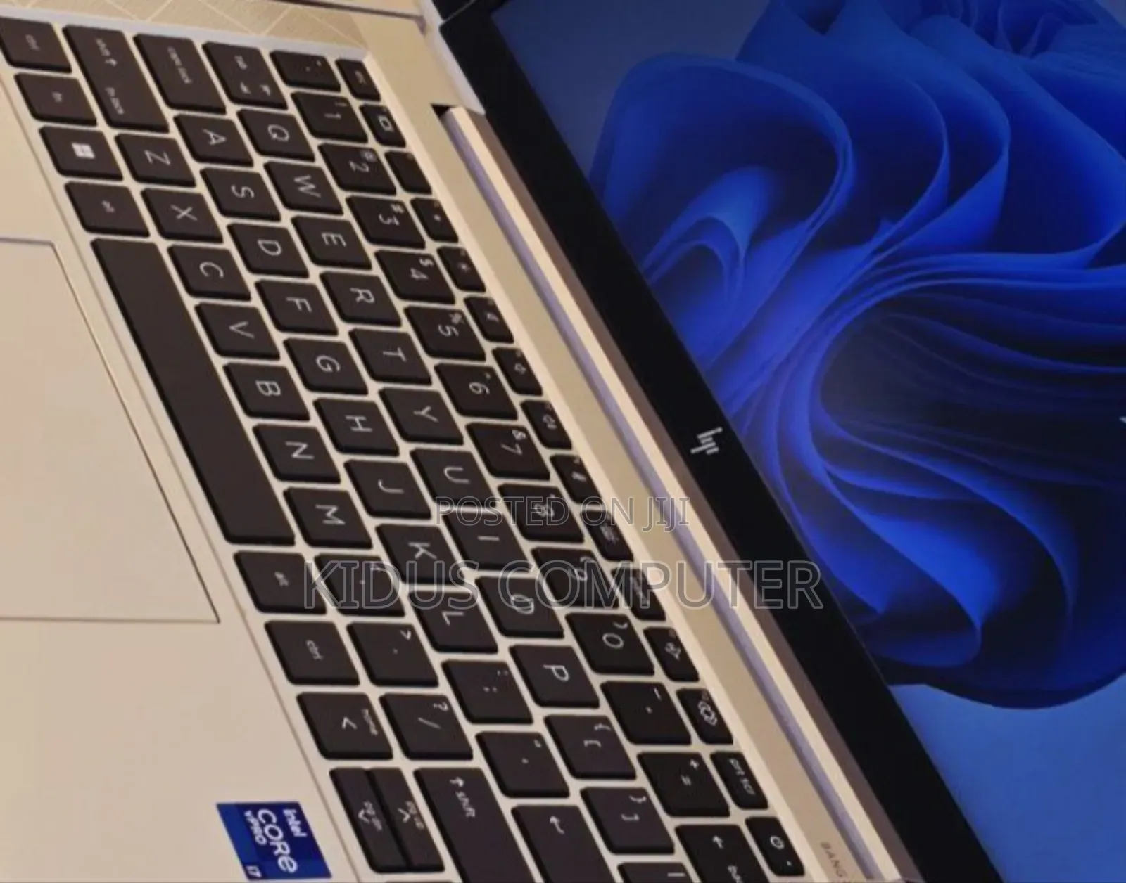 New Laptop HP EliteBook 830 G8 16GB Intel Core I7 SSD 512GB