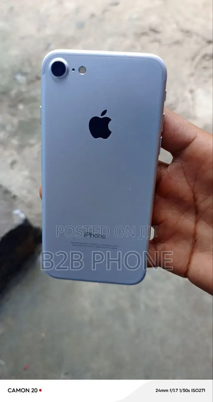Apple iPhone 7 32 GB Silver