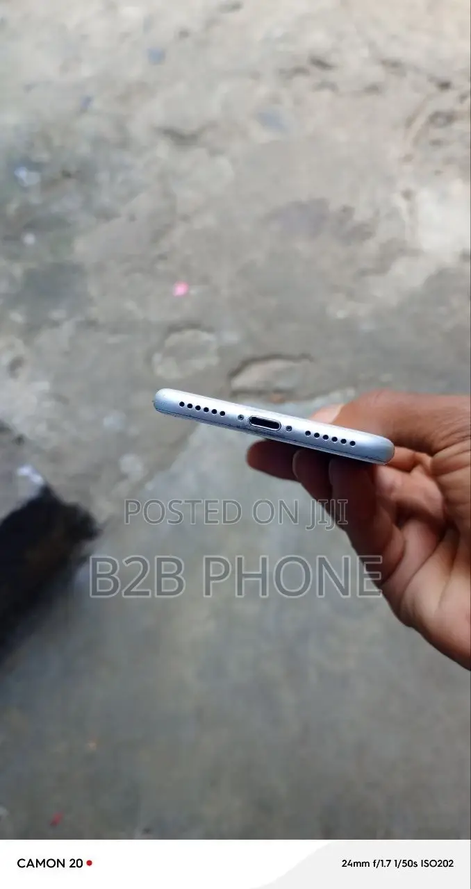 Apple iPhone 7 32 GB Silver