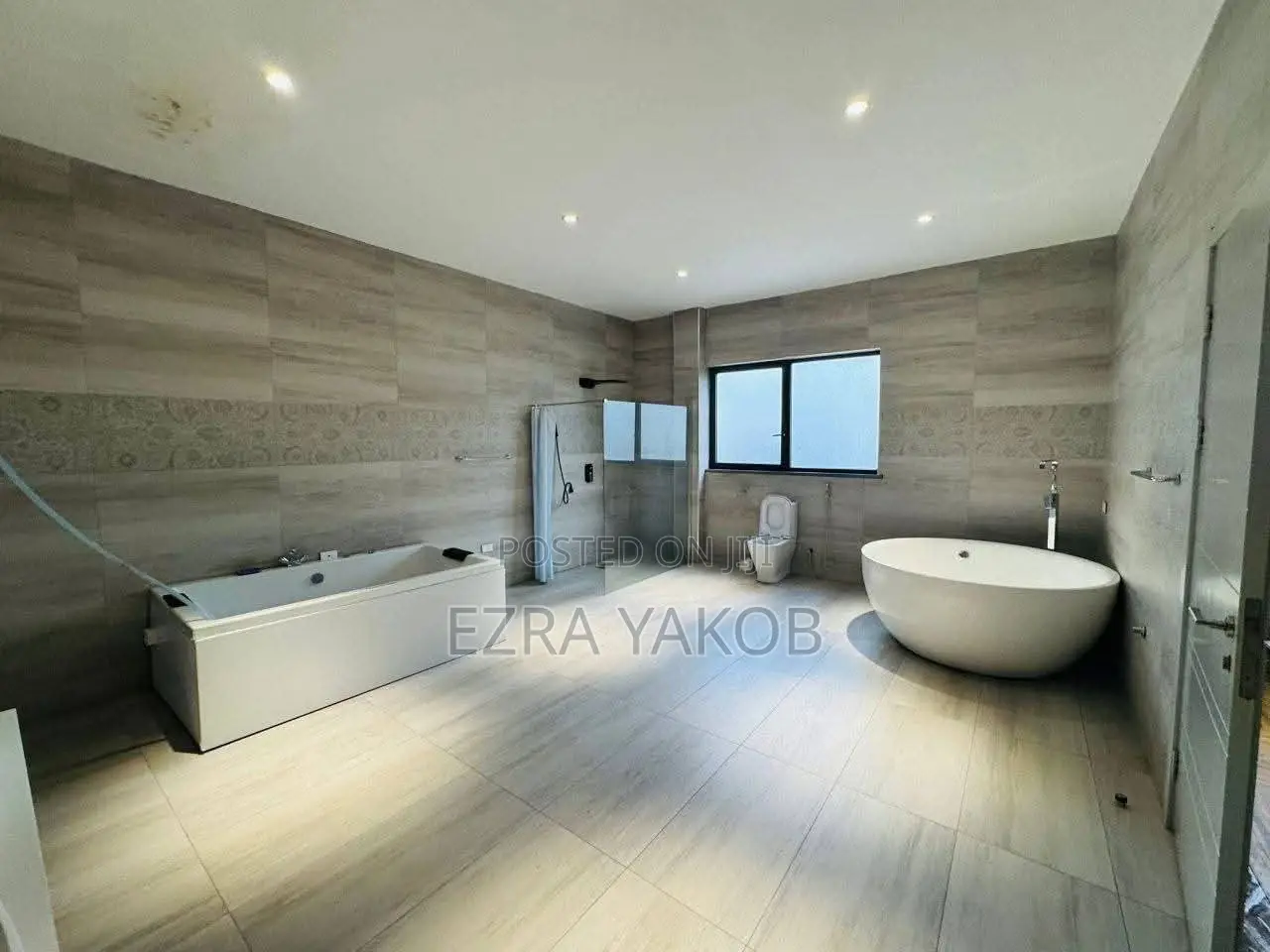 9bdrm House in House, Bole for rent