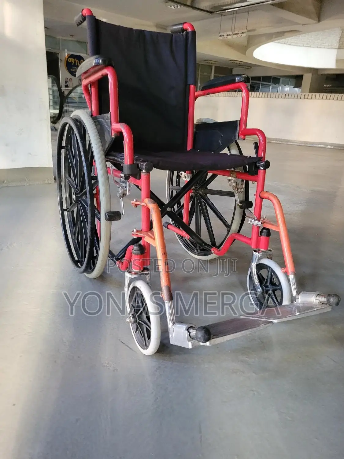 Folding Wheelchair檸脊wheelchair With Alloy Wheel Type Red Color Frame