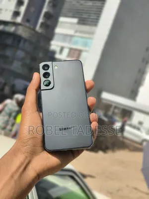 Photo - Samsung Galaxy S22 5G 256 GB Black