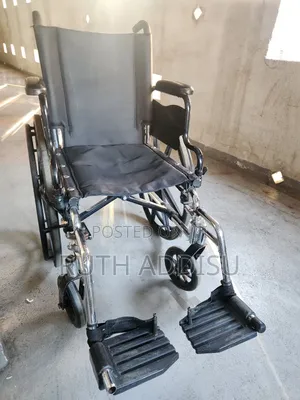 Photo - Foldable Wheelchair轟炸wheelchair庫侖wheelchair鳵的wheelchair堥不wheelchair